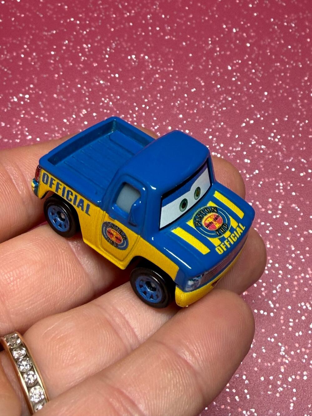 Disney Pixar Cars Mini Racers Dexter Hoover